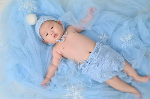 宣威宝宝间歇性斜视