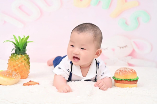 宣威宝宝鼻子喷奶急救处理